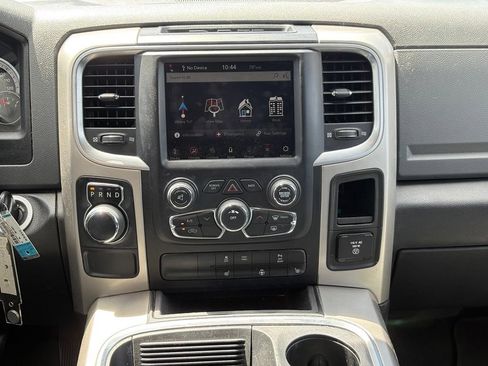 Used 2020 RAM 1500 Classic SLT w/ Luxury Group RWD image 14