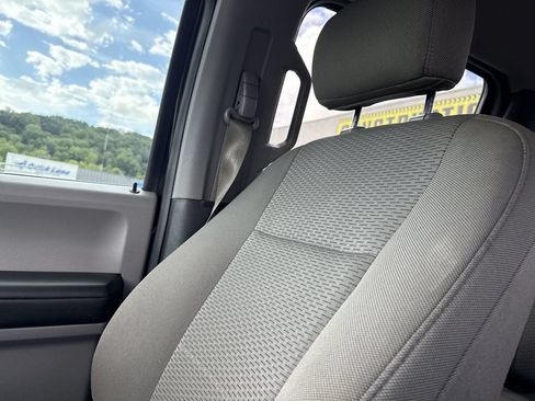 Used 2019 Ford F150 XLT w/ Equipment Group 302A Luxury AWD/4WD image 34
