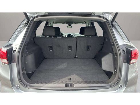 Used 2024 Chevrolet Equinox LT image 9