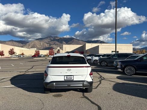 New 2026 Hyundai Kona SEL Premium image 6