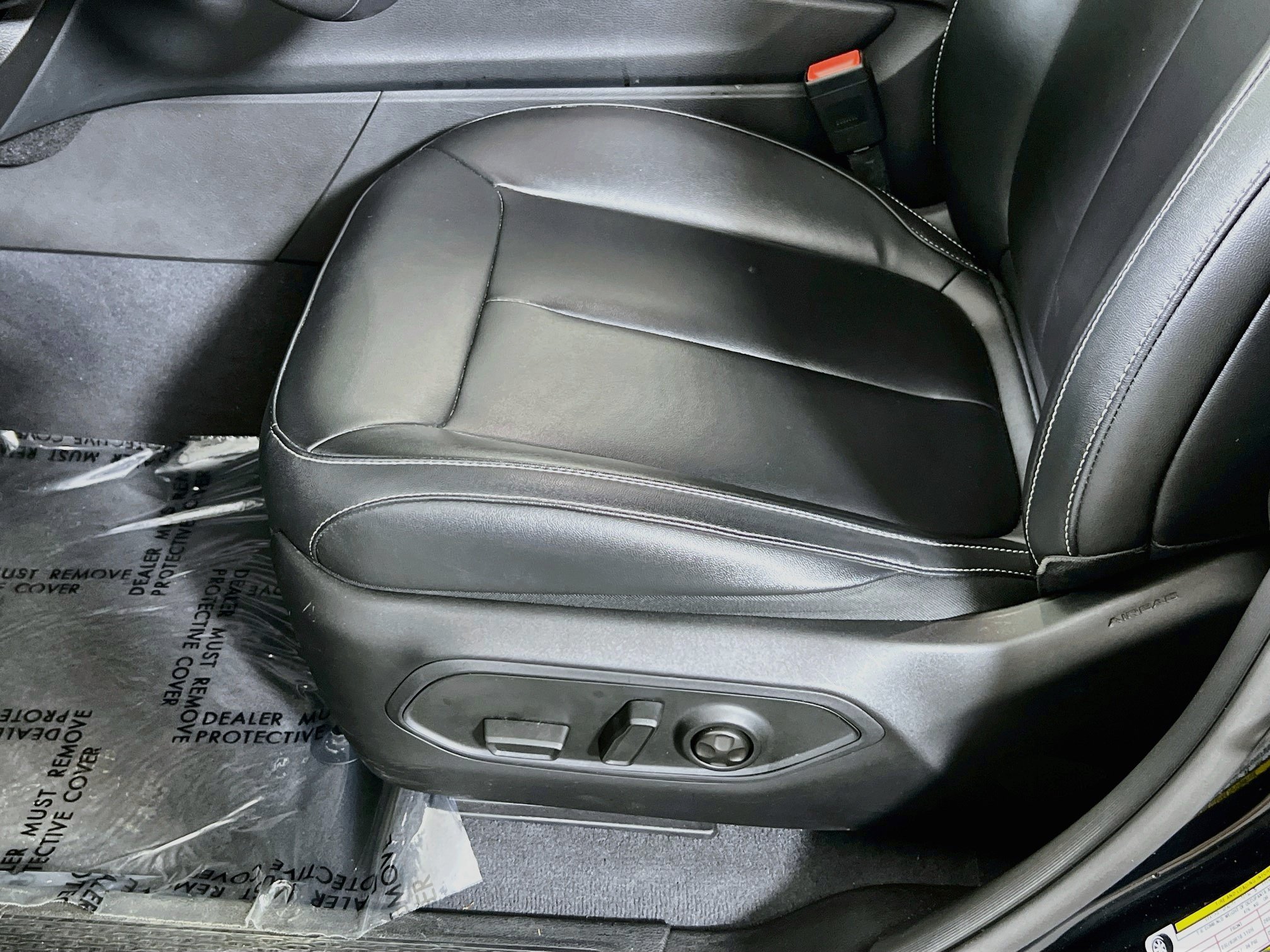 Used 2023 Jeep Grand Cherokee Limited AWD/4WD image 19
