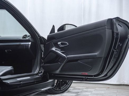 Used 2017 Porsche 718 Cayman S image 17