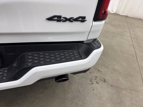 New 2025 RAM 1500 Big Horn image 28