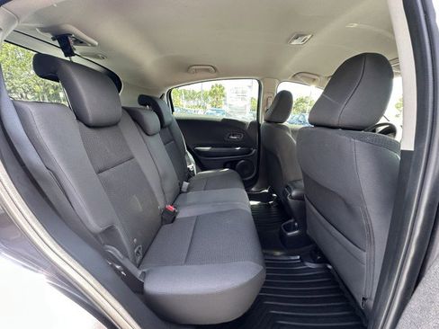 Used 2022 Honda HR-V LX image 19