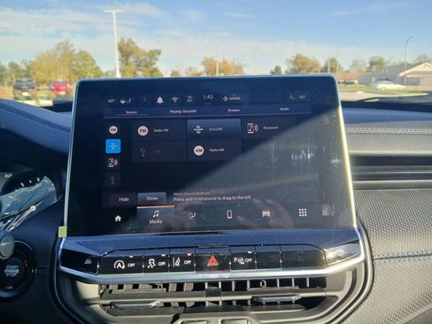 New 2026 Jeep Compass Limited AWD/4WD image 24