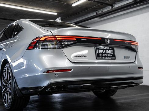 Used 2024 Honda Accord Touring image 16