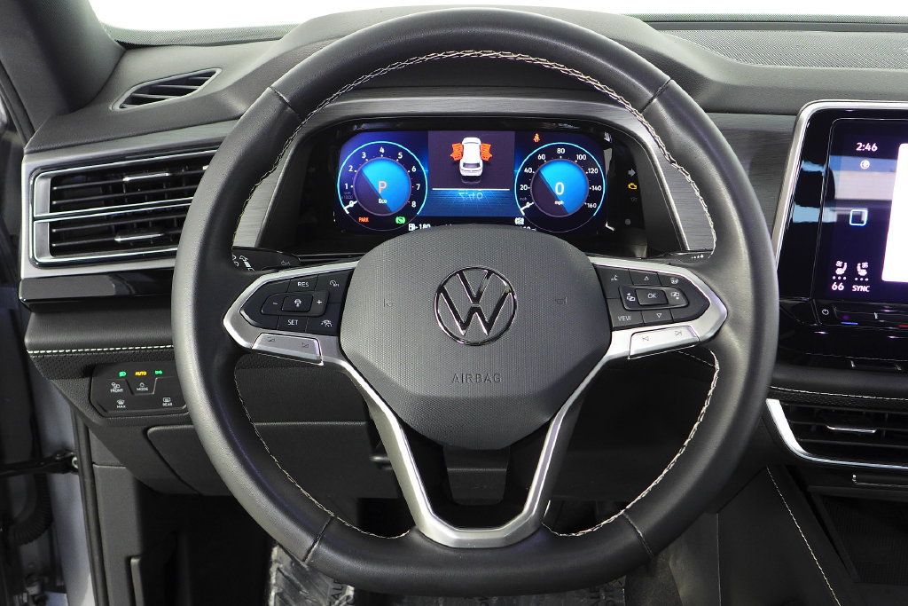 Used 2024 Volkswagen Atlas Cross Sport SE FWD image 26