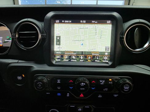 Used 2023 Jeep Wrangler Unlimited Sahara AWD/4WD image 32