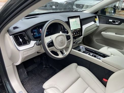 New 2026 Volvo XC60 B5 Ultra w/ Climate Package AWD/4WD image 10