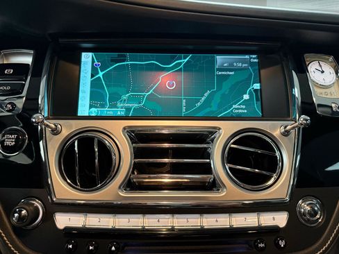 Used 2016 Rolls-Royce Ghost RWD image 17