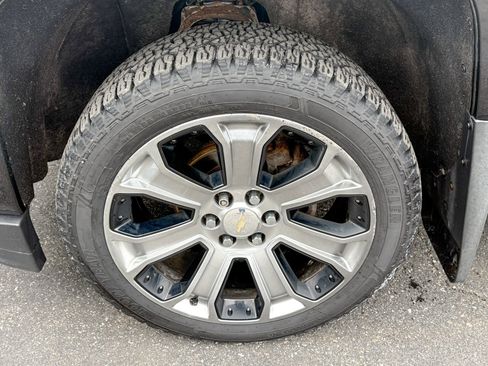 Certified 2018 Chevrolet Silverado 1500 LT w/ All Star Edition image 11