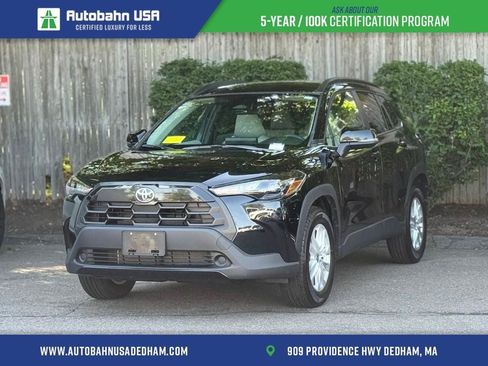Used 2026 Toyota Corolla Cross LE AWD/4WD image 1