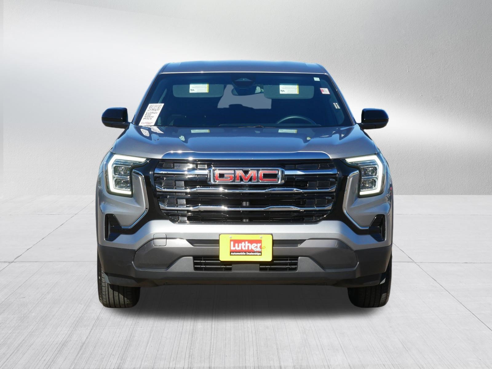 Used 2025 GMC Terrain Elevation AWD/4WD image 2