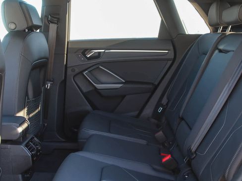 New 2025 Audi Q3 2.0T Premium image 26