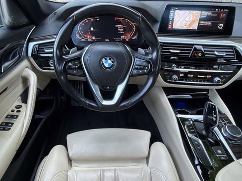 Used 2020 BMW 530i w/ Executive Package RWD image 11