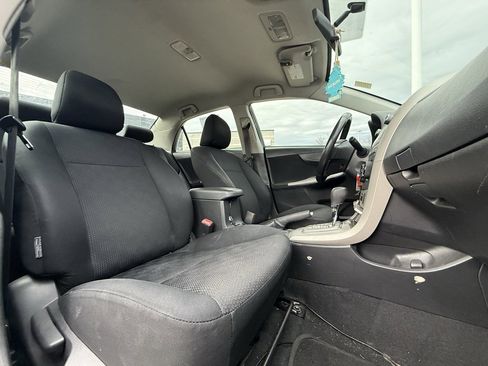 Used 2010 Toyota Corolla S image 24