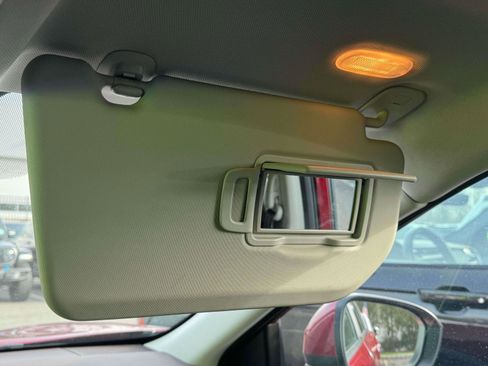 Used 2023 Nissan Rogue SV image 29