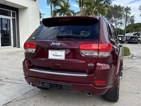 Used 2017 Jeep Grand Cherokee Overland image 26