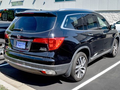 Used 2017 Honda Pilot Elite image 16