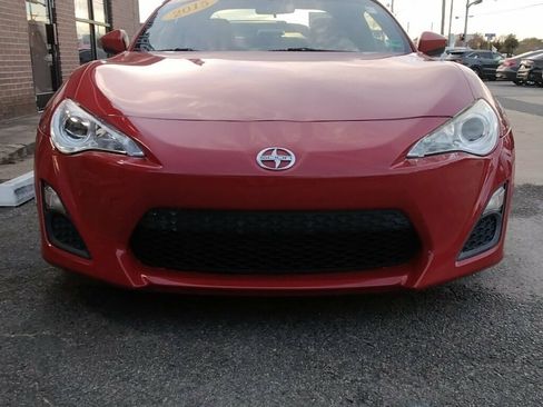 Used 2015 Scion FR-S 2dr Coupe Manual image 6