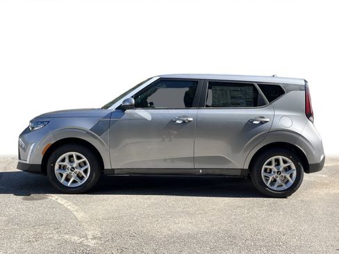 New 2025 Kia Soul S image 21