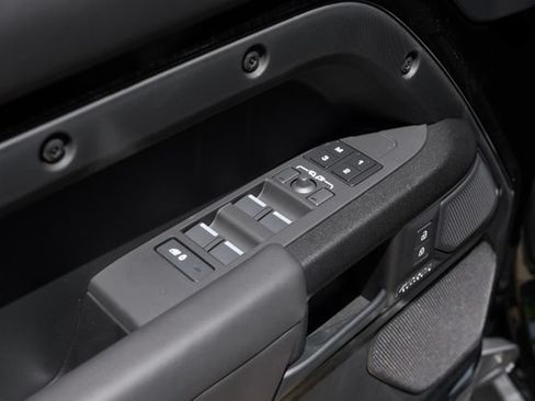 New 2026 Land Rover Defender 110 OCTA AWD/4WD image 56