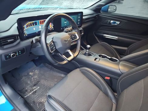 Used 2024 Ford Mustang GT RWD image 7