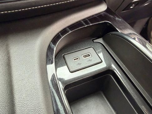 Used 2021 Cadillac Escalade ESV Sport w/ Driver Assist Tech Package image 40