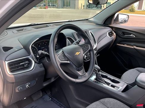 Used 2024 Chevrolet Equinox LT AWD/4WD image 14
