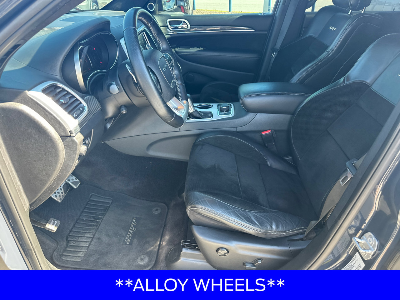 Used 2018 Jeep Grand Cherokee SRT w/ Trailer Tow Group IV AWD/4WD image 9