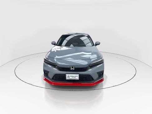 Used 2022 Honda Civic Touring image 3