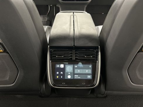 Used 2025 Rivian R1T Adventure image 28