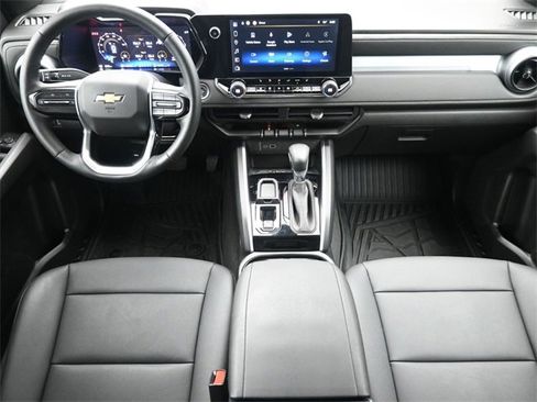 Used 2024 Chevrolet Colorado LT w/ LT Convenience Package III image 21