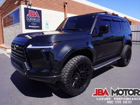 Used 2024 Lexus GX 550 w/ Accessory Package (2T) image 30