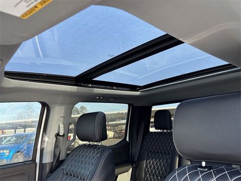 Used 2024 Ford F250 XLT w/ Black Appearance Package image 22