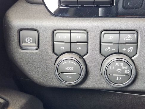 New 2026 Chevrolet Silverado 3500 LTZ w/ LTZ Convenience Package image 18