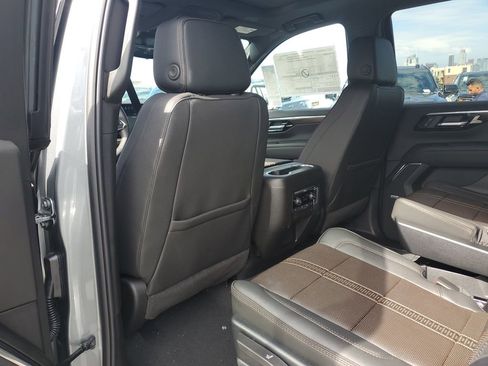 New 2026 Chevrolet Tahoe High Country w/ Sun And Tow Package image 12