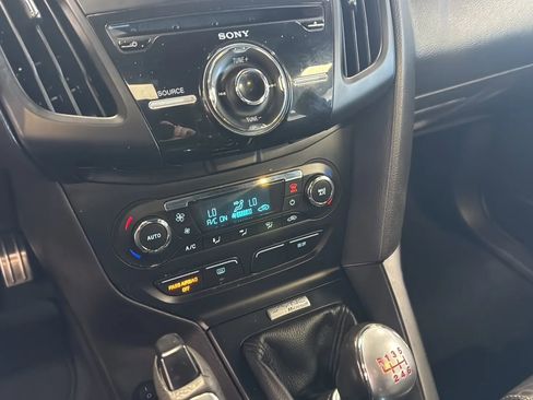 Used 2013 Ford Focus ST FWD image 17