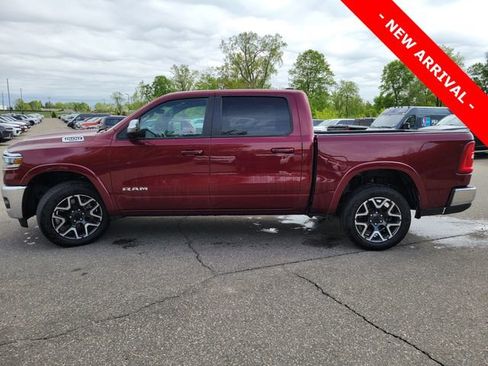 Used 2025 RAM 1500 Laramie AWD/4WD image 6