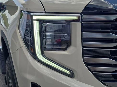 New 2026 GMC Sierra 1500 AT4 w/ AT4 Premium Package AWD/4WD image 10