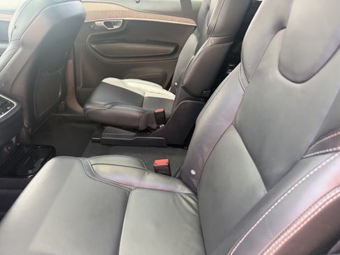Certified 2023 Volvo XC90 B6 Ultimate w/ Protection Package Premier AWD/4WD image 16