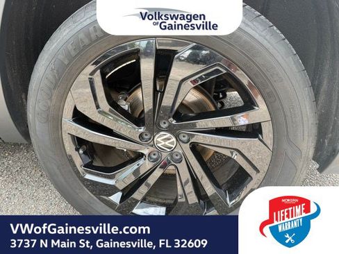 Used 2022 Volkswagen Atlas SE FWD image 30