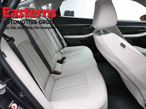 Used 2023 Hyundai Sonata SEL w/ Convenience Package FWD image 24