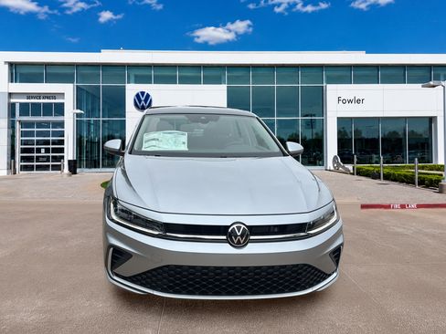 New 2026 Volkswagen Jetta SE FWD image 2