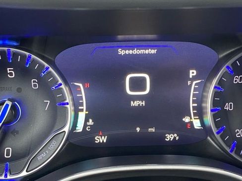 New 2026 Chrysler Pacifica Select image 21