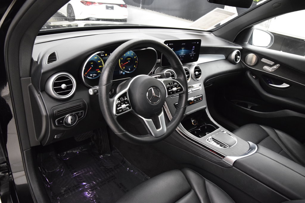Used 2021 Mercedes-Benz GLC 300 4MATIC Coupe image 21