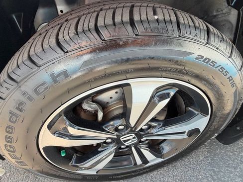 Used 2015 Honda Civic EX image 15