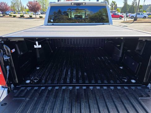 Certified 2025 Toyota Tacoma TRD Sport AWD/4WD image 17