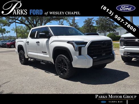 Used 2024 Toyota Tundra SR5 w/ SR5 Convenience Package AWD/4WD image 1