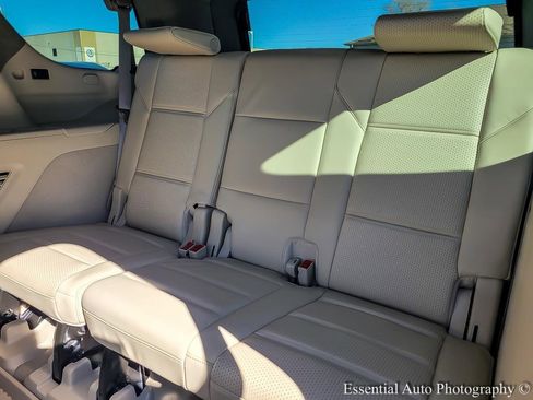 Used 2025 Cadillac Escalade Sport Platinum image 13